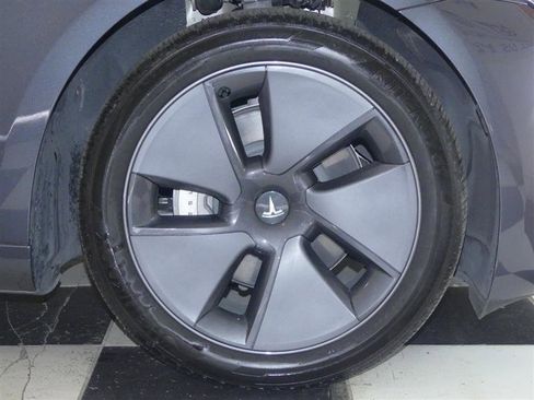 Used 2023 Tesla Model 3 Standard Range RWD image 30