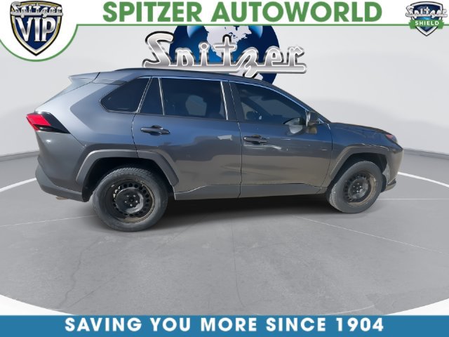 Used 2019 Toyota RAV4 LE AWD/4WD image 16