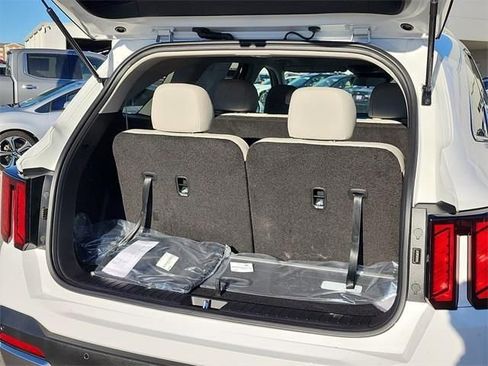 New 2026 Kia Sorento S w/ S Panoramic Sunroof Package image 6