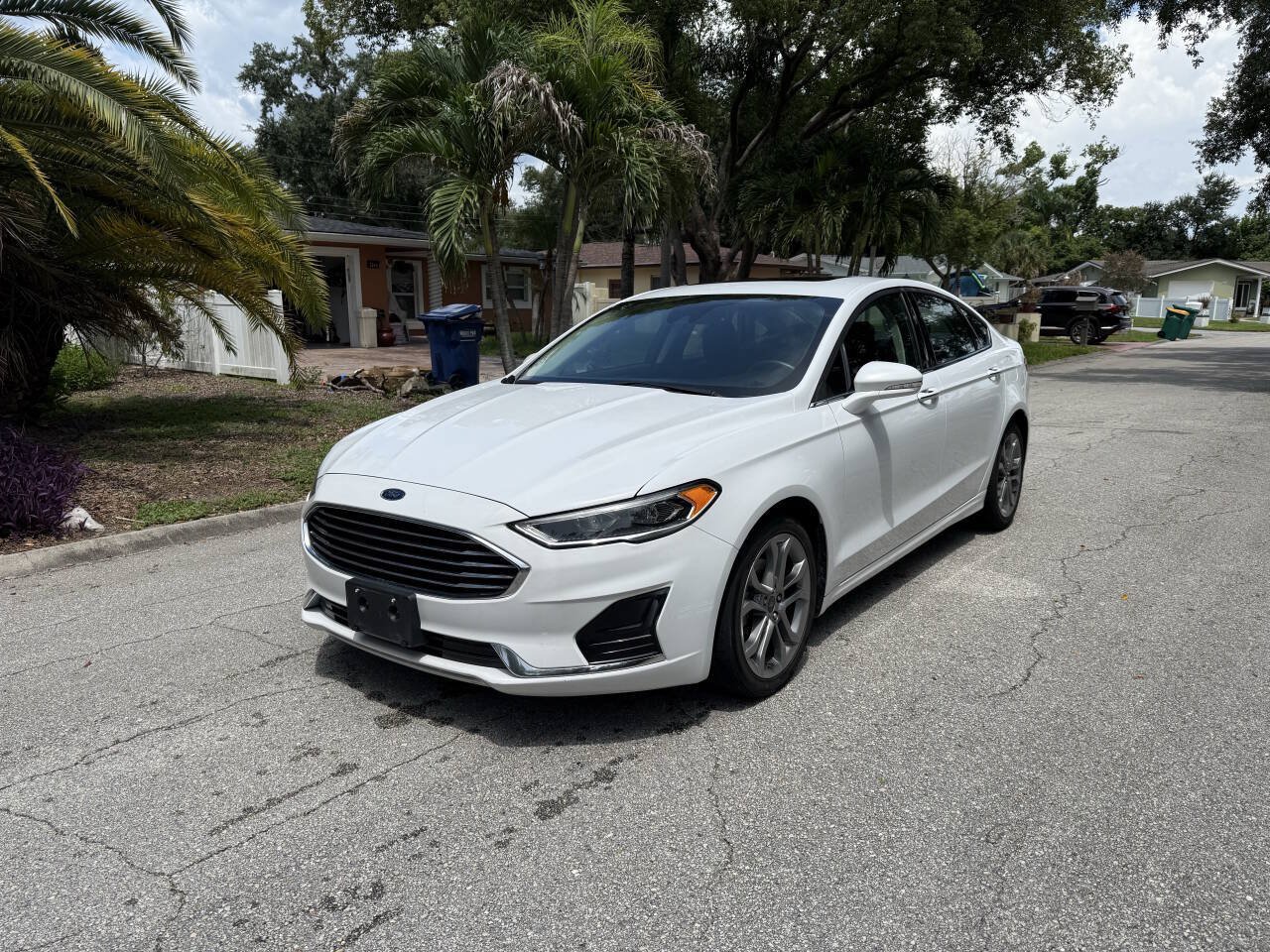 Used 2020 Ford Fusion SEL FWD image 1