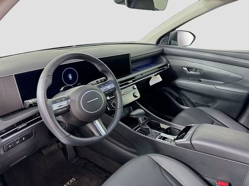 Certified 2025 Hyundai Tucson SEL image 9