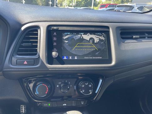 Used 2022 Honda HR-V Sport image 22