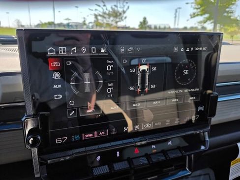 New 2026 GMC Hummer EV SUV image 22