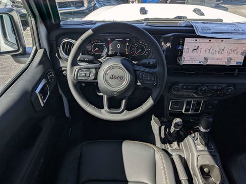 New 2026 Jeep Gladiator Sport AWD/4WD image 16