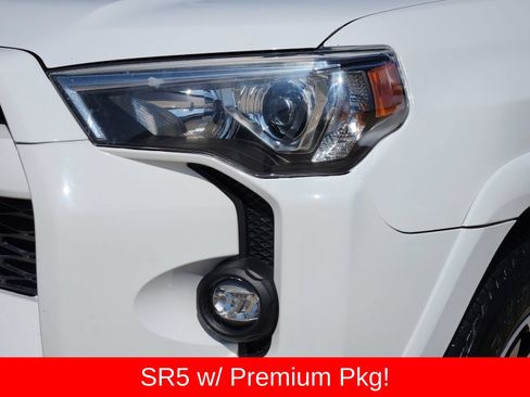 Used 2021 Toyota 4Runner SR5 Premium w/ Moonroof Package RWD image 8
