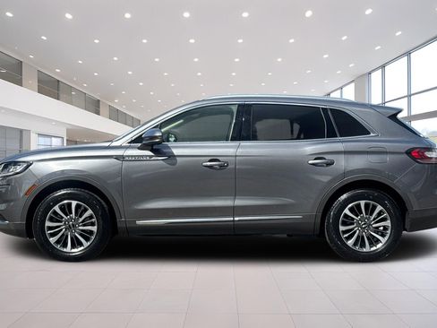 Used 2021 Lincoln Nautilus FWD w/ Equipment Group 101A image 7