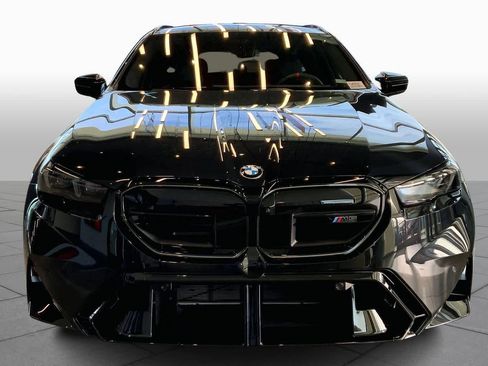 New 2026 BMW M5 Touring image 3