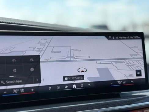 Used 2025 BMW 760i xDrive image 9