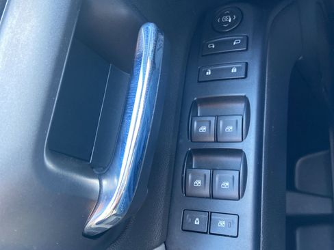 Used 2018 Chevrolet Silverado 1500 Custom w/ Custom Convenience Package image 22