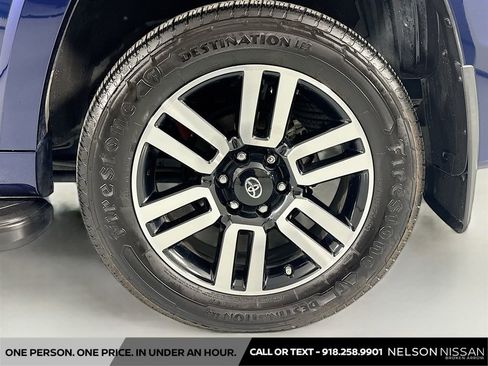 Used 2020 Toyota 4Runner Limited AWD/4WD image 31