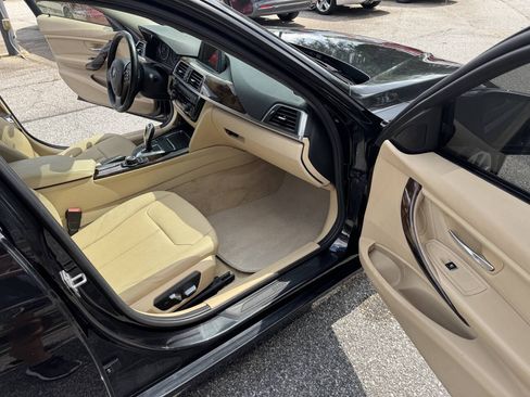 Used 2016 BMW 320i Sedan RWD image 16