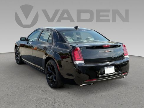 Used 2021 Chrysler 300 S image 24