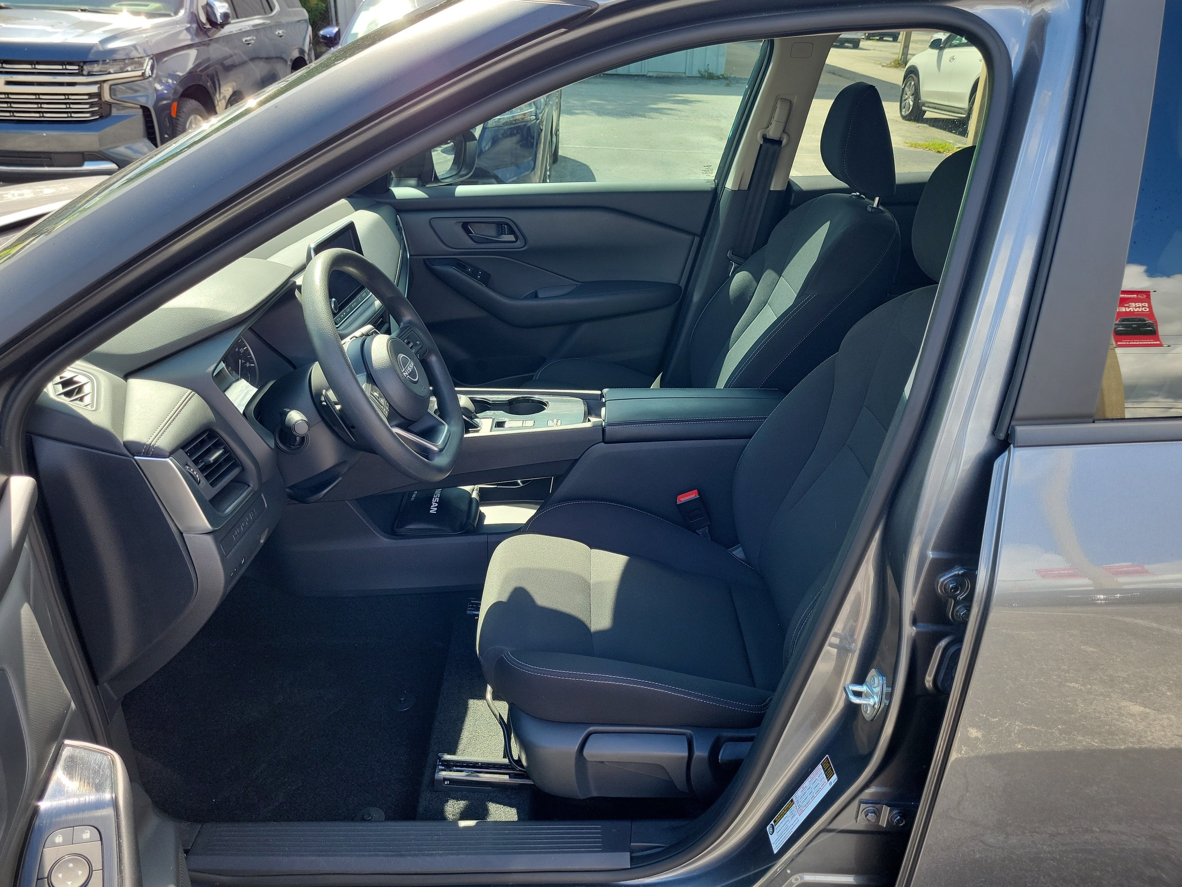 Certified 2024 Nissan Rogue S FWD image 12