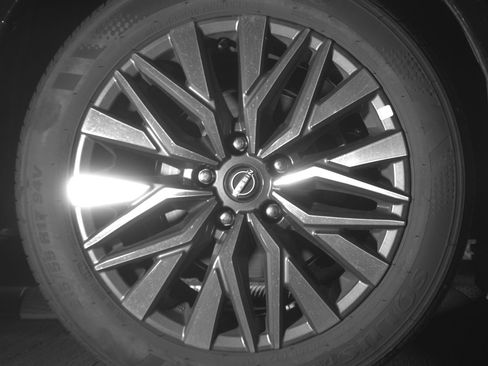 Used 2025 Nissan Altima 2.5 SV FWD image 15