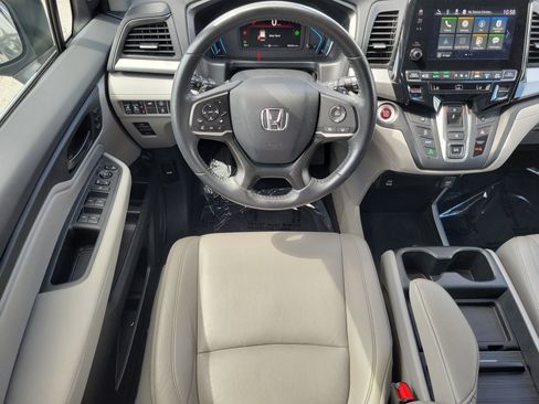 Certified 2024 Honda Odyssey EX-L image 15