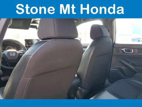 Used 2023 Honda Civic Sport image 9