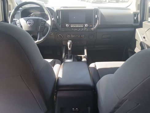 Used 2025 Nissan Frontier S AWD/4WD image 11