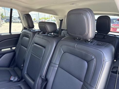 New 2026 Lincoln Aviator Reserve AWD/4WD image 14