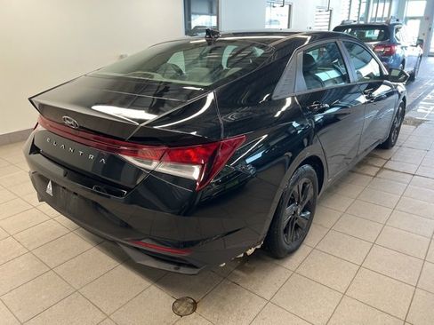 Used 2021 Hyundai Elantra SEL w/ Convenience Package image 7