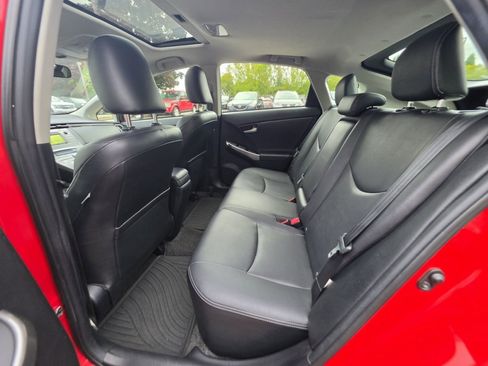 Used 2015 Toyota Prius Persona Series FWD image 13