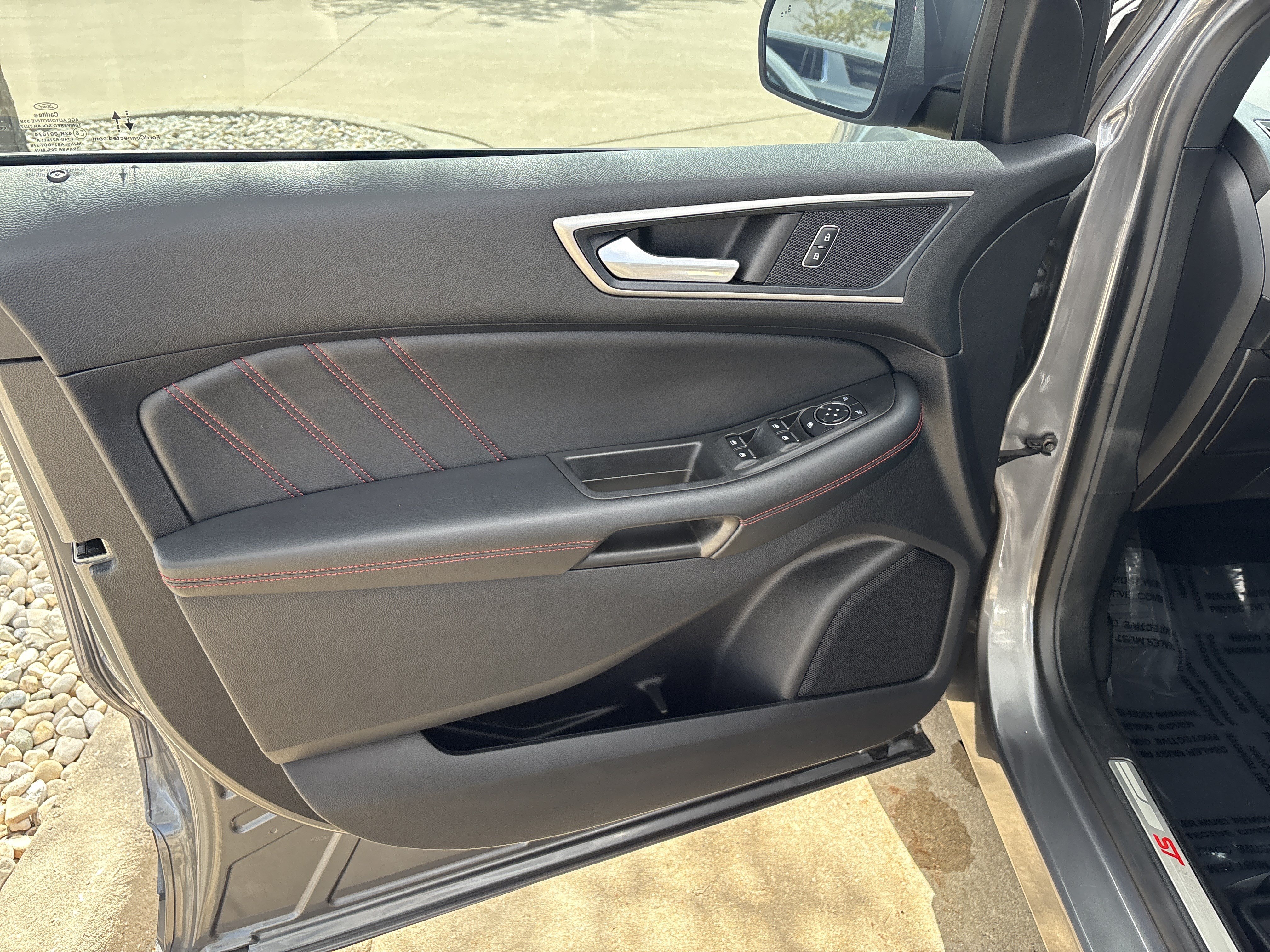 Used 2021 Ford Edge ST-Line AWD/4WD image 9