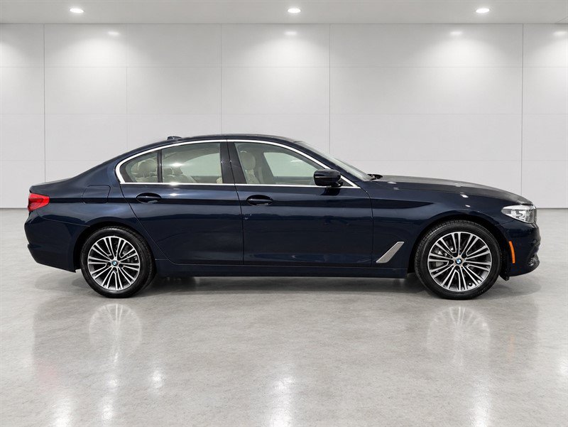 Used 2020 BMW 530i xDrive w/ Convenience Package AWD/4WD image 3