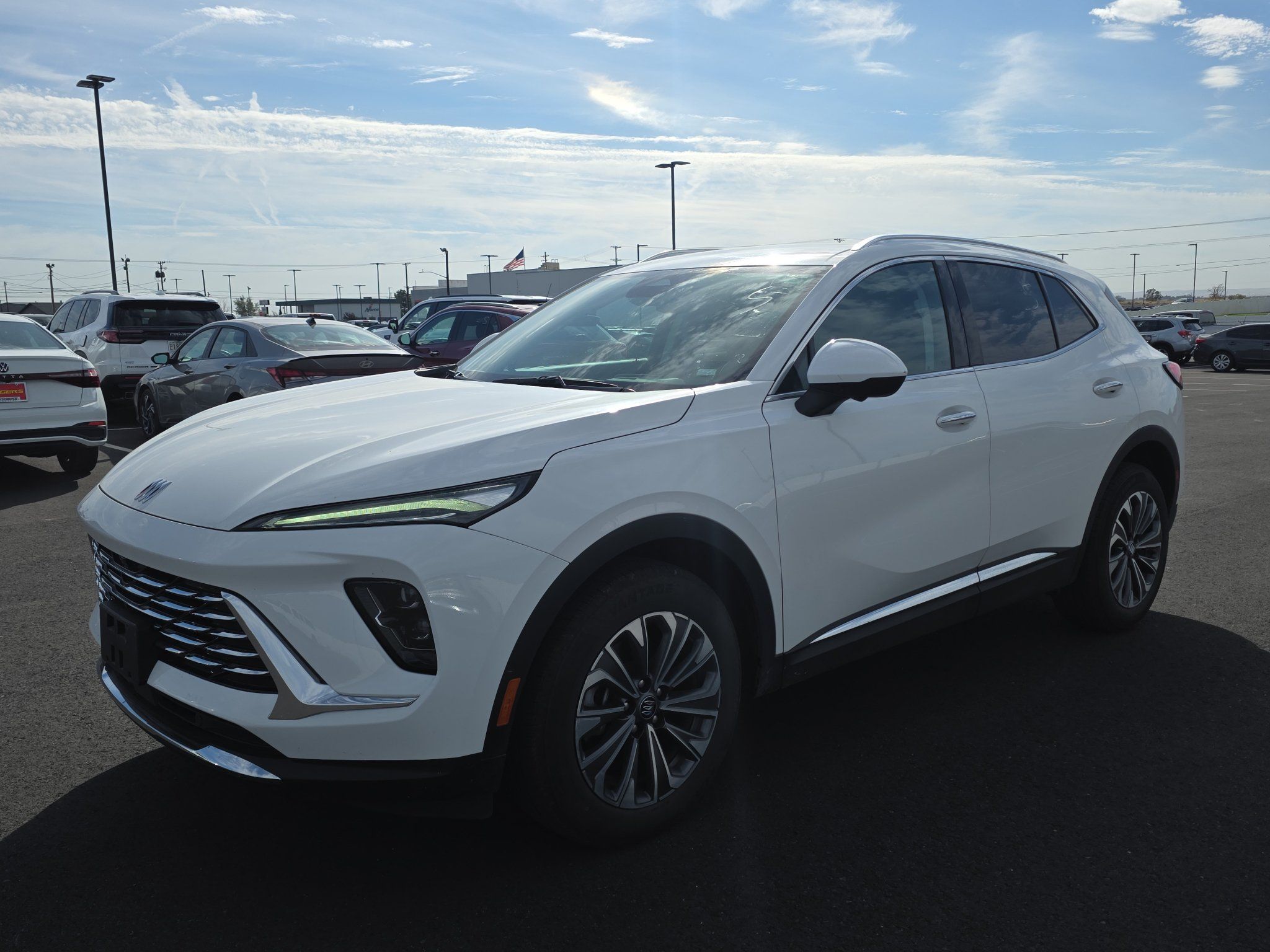 Used 2024 Buick Envision Preferred AWD/4WD image 3