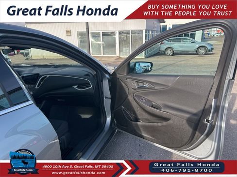 Used 2023 Chevrolet Malibu LT image 28