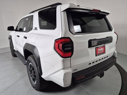 New 2026 Toyota 4Runner 4WD image 3