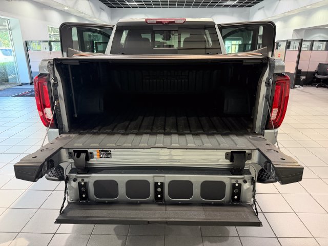 Used 2024 GMC Sierra 1500 Denali AWD/4WD image 11