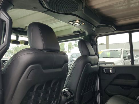 Used 2023 Jeep Gladiator Rubicon w/ Trailer Tow Package image 14