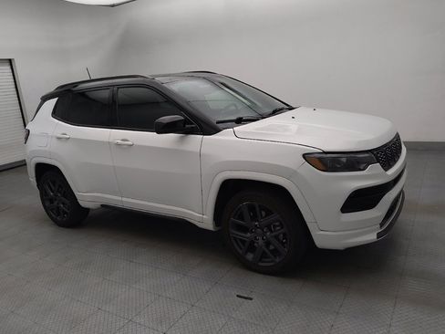 Used 2024 Jeep Compass Limited w/ High Altitude Package AWD/4WD image 11