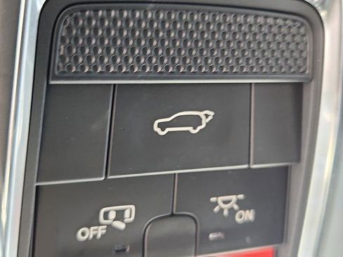 Used 2022 Jeep Grand Cherokee Limited 4xe image 27