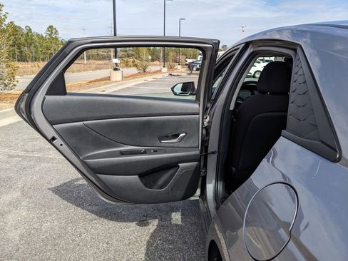 Used 2024 Hyundai Elantra SEL image 52