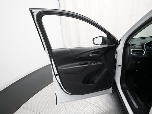 Used 2020 Chevrolet Equinox Premier image 28