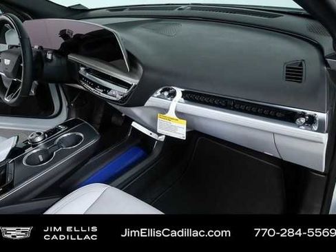 New 2026 Cadillac Lyriq Premium Luxury image 22