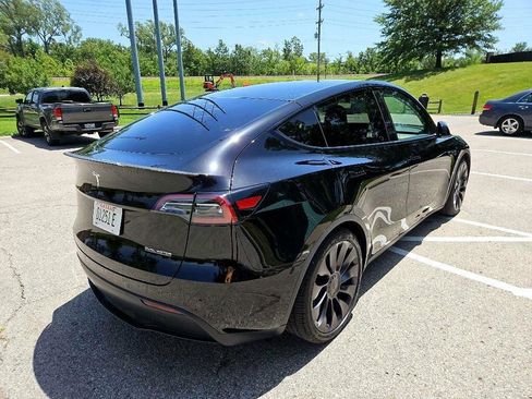 Used 2021 Tesla Model Y Performance image 7