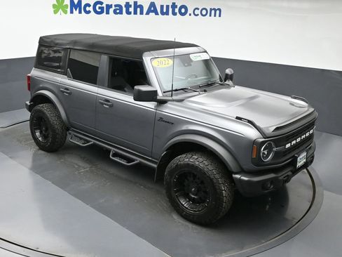 Used 2022 Ford Bronco Black Diamond image 3