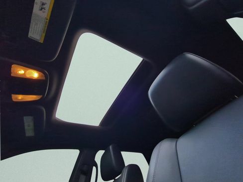 Used 2021 Dodge Durango GT RWD image 17