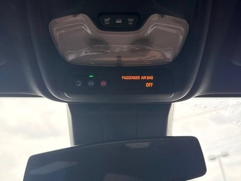 Used 2024 Chevrolet Colorado Trail Boss w/ LPO, Dark Essentials Package AWD/4WD image 30