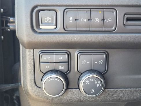 Used 2021 Chevrolet Tahoe LT image 27