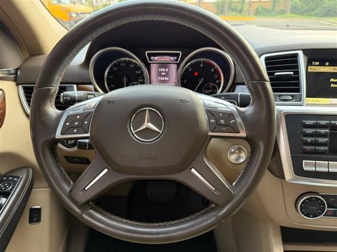 Used 2012 Mercedes-Benz ML 350 BlueTEC 4MATIC image 43