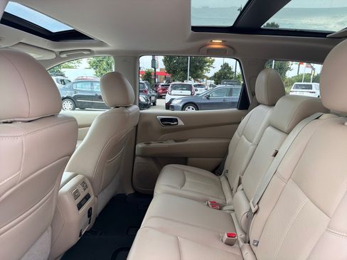 Used 2016 Nissan Pathfinder 4WD image 22