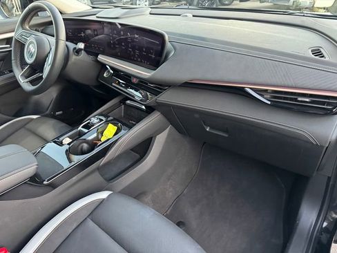 Certified 2025 Buick Envision Sport Touring image 5