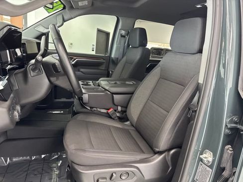 Used 2025 Chevrolet Silverado 3500 LT w/ Trail Boss Package AWD/4WD image 18