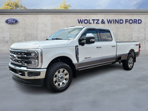 Used 2024 Ford F350 Lariat w/ Lariat Ultimate Package AWD/4WD image 3