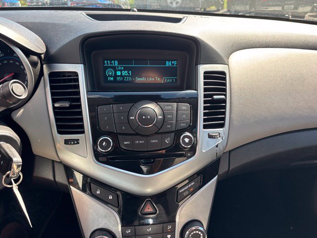 Used 2014 Chevrolet Cruze LS FWD image 14