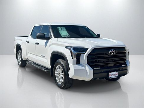 New 2026 Toyota Tundra SR5 image 3