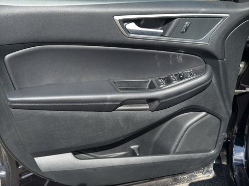 Used 2024 Ford Edge SEL AWD/4WD image 9