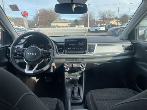 Used 2022 Kia Rio S image 13